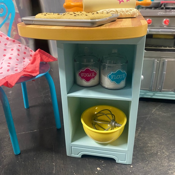 American Girl Gourmet Kitchen Set - Picture 7 of 11